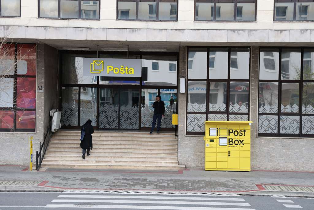 Obustava pošiljki za SAD: Ombudsmani ističu zaštitu potrošača, UIO potvrđuje carinske promjene