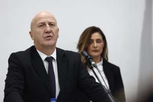 SARAJEVO, 27. februara (FENA) - Dvadeset i pet kadeta 12. klase Granične policije Bosne i Hercegovine danas je svečano položilo zakletvu, nakon obuke i stručnog usavršavanja stekli su uslove za čin 'mlađi inspektor'.(Foto FENA/Amer Kajmović)