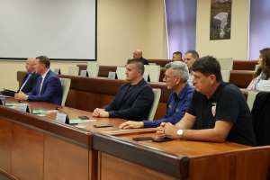 MOSTAR, 28. aprila (FENA) - Grad Mostar uime Zračne luke Mostar i kompanija 