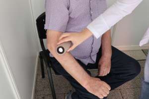 MOSTAR, 9. svibnja (FENA) – Povodom Europskog dana borbe protiv melanoma, specijalistica dermatoverologije i vršiteljica dužnosti predstojnice Klinike za kožne i spolne bolesti Sveučilišne kliničke bolnice (SKB) Mostar dr. Marina Čović upozorila je u razgovoru za Fenu na zabrinjavajući porast broja oboljelih od melanoma, najagresivnijeg oblika raka kože.(Foto FENA/Mario Obrdalj)