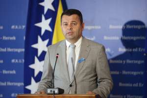 Ministarstvo za ljudska prava i izbjeglice Bosne i Hercegovine u saradnji s UNHCR-om organizira događaj povodom obilježavanja 30 godina od potpisivanja Aneksa VII Dejtonskog mirovnog sporazuma i Svjetskog dana izbjeglica