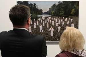 SARAJEVO, 12. novembra (FENA) – Izložba fotografija „Čuvarke rijeka“ otvorena je večeras u Sarajevu u Europe Houseu. (Foto Fena Harun Muminović)