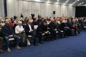 SARAJEVO, 3. decembra (FENA) - Osobe s invaliditetom žele ravnopravan status u bh. društvu kad su u pitanju prava i mogućnosti, istaknuto je na obilježavanju Međunarodnog dana osoba s invaliditetom danas u Sarajevu. (Foto FENA Harun Muminović)