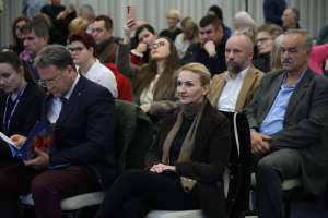 SARAJEVO, 3. decembra (FENA) - Osobe s invaliditetom žele ravnopravan status u bh. društvu kad su u pitanju prava i mogućnosti, istaknuto je na obilježavanju Međunarodnog dana osoba s invaliditetom danas u Sarajevu. (Foto FENA Harun Muminović)